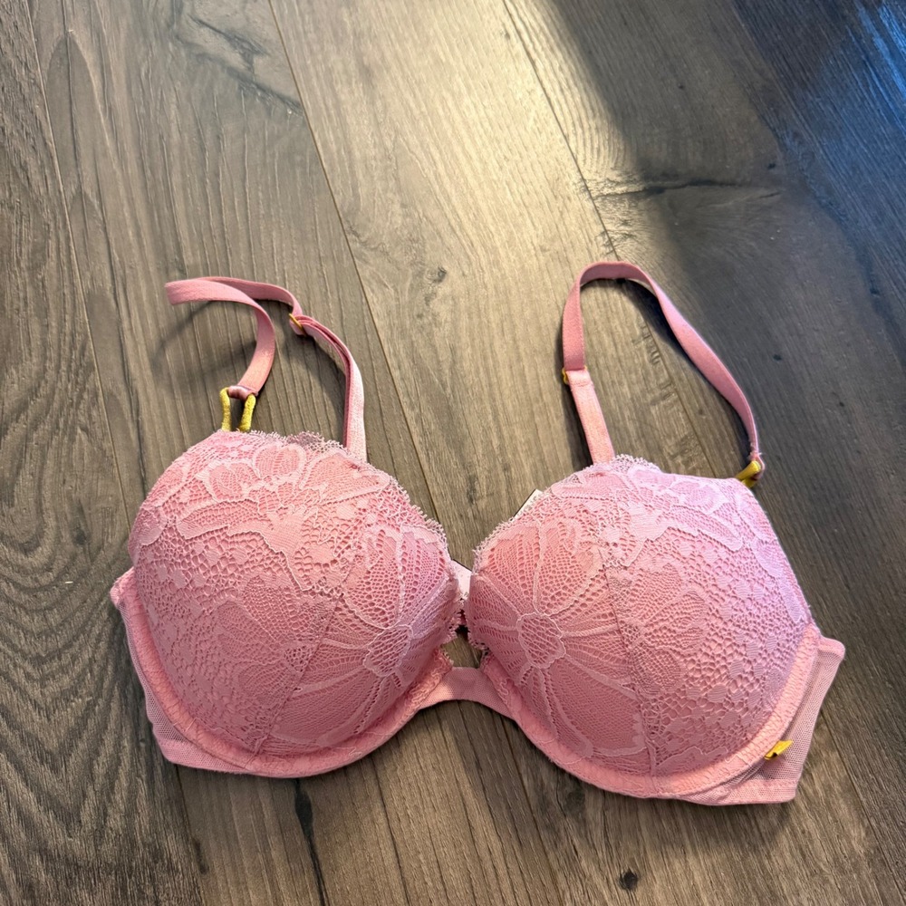 Victoria's Secret Pink Floral‎ Lace Push-Up Bra 34C Gold Hardware